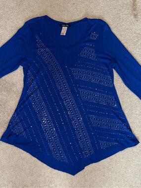Women's Blue Blouse Only Nine Size XL Long Sleeve V-Neck Rinestones